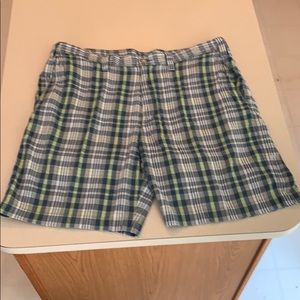 Men’s Plaid Bermuda Shorts